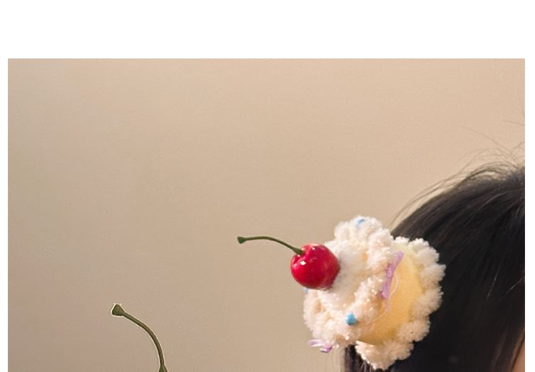 Clip Hair Cherry Cake