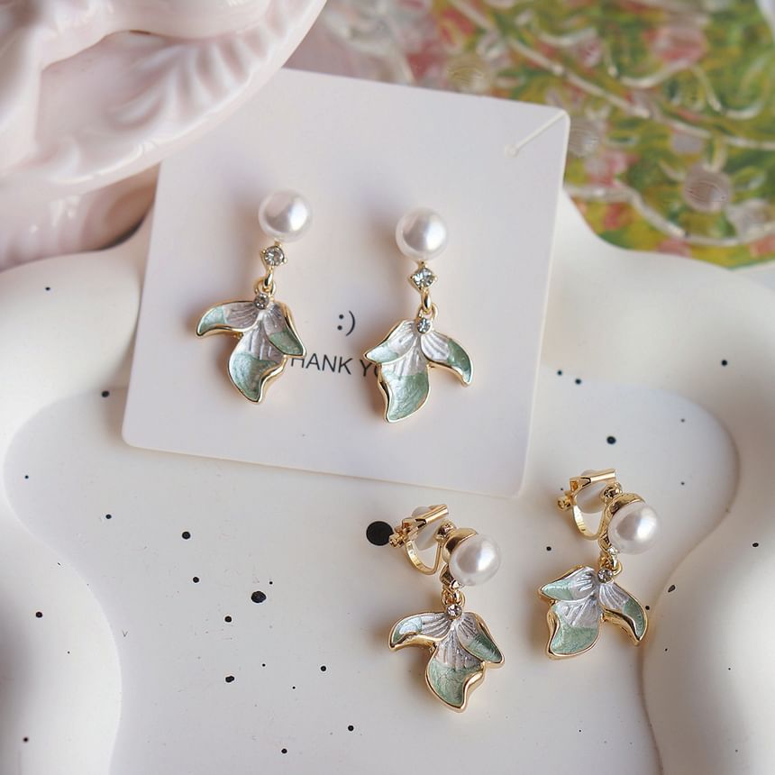 Earring Flower Faux Clip-On Pearl Drop / Rhinestone