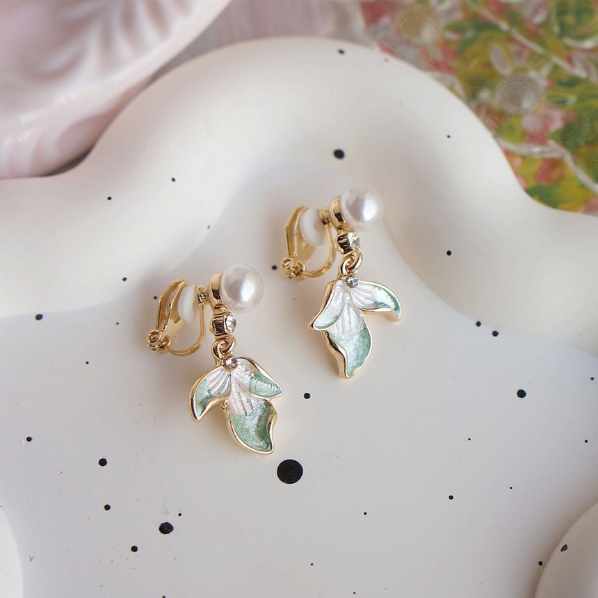Earring Flower Faux Clip-On Pearl Drop / Rhinestone