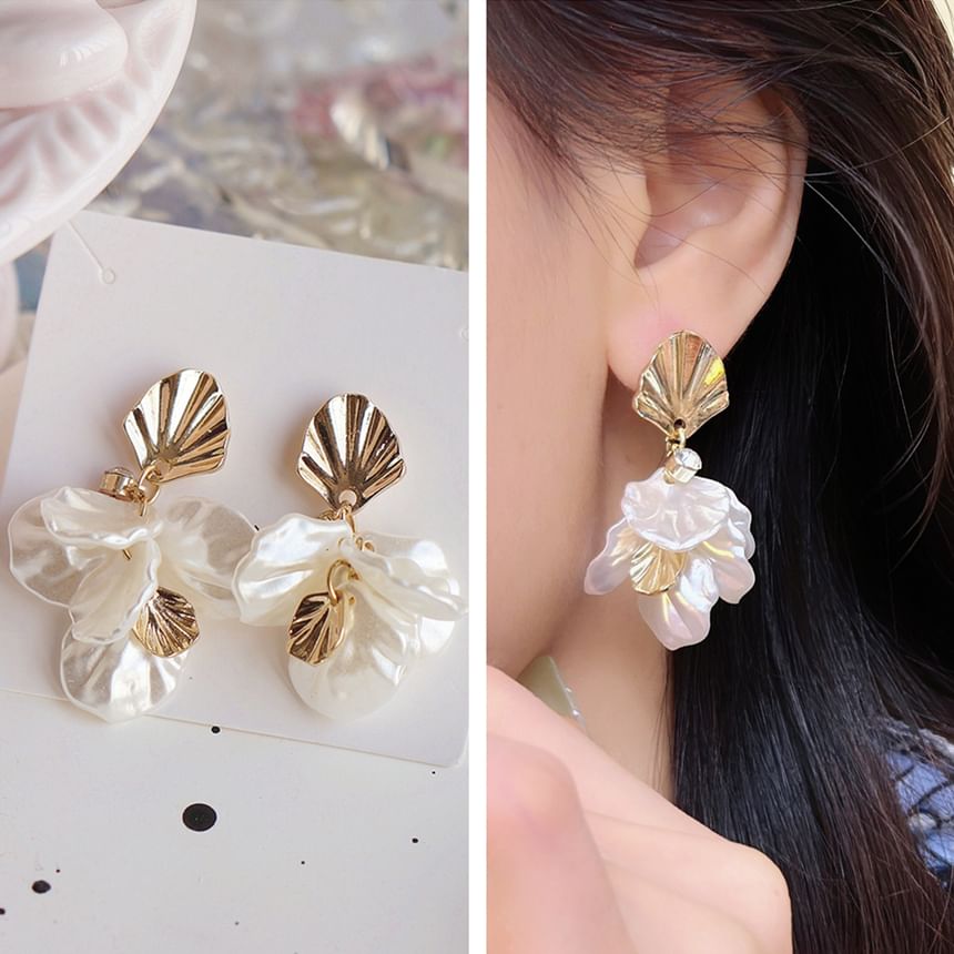 Earring Shell / Fringed Clip-On Drop