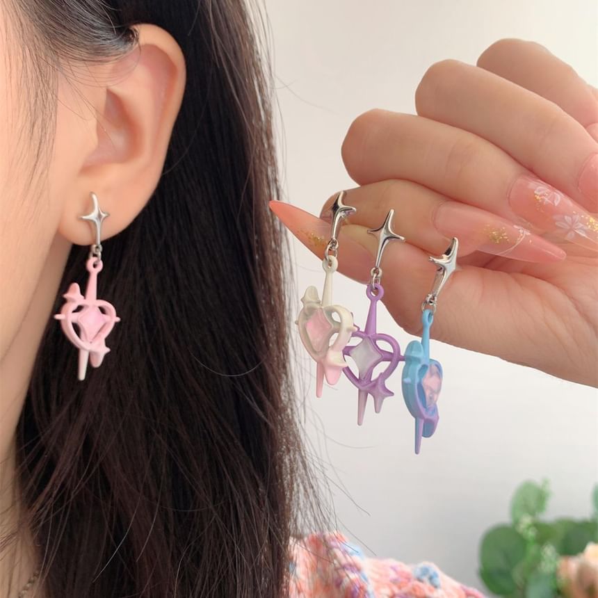 / Star Clip-On Earring Drop