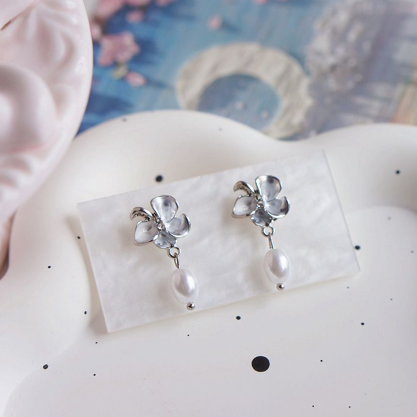 Earring Drop / Clip-On Pearl Butterfly Faux