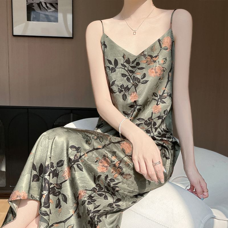 Spaghetti Strap V-Neck Floral Midi Sundress