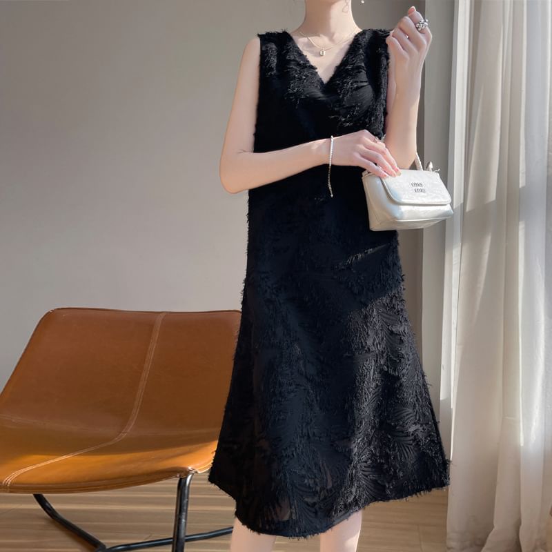 Sleeveless V-Neck Patterned Fringed Trim Midi Smock Dress
