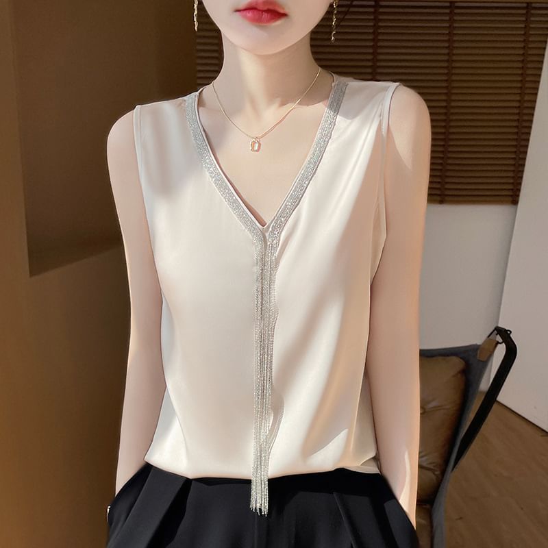 Sleeveless V-Neck Plain Fringed Trim Blouse