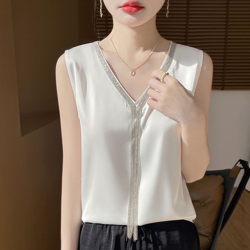 Sleeveless V-Neck Plain Fringed Trim Blouse