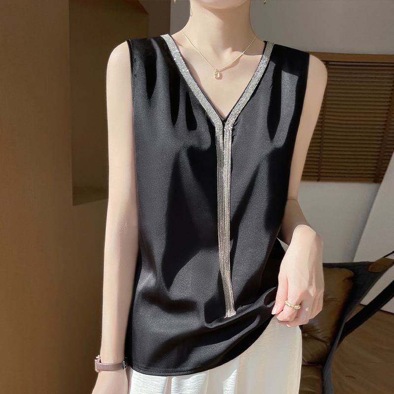 Sleeveless V-Neck Plain Fringed Trim Blouse