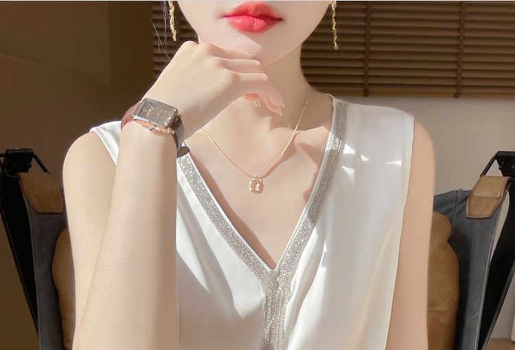 Sleeveless V-Neck Plain Fringed Trim Blouse