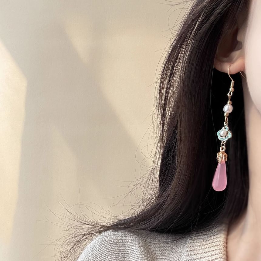 Dangle Pearl Earring Faux