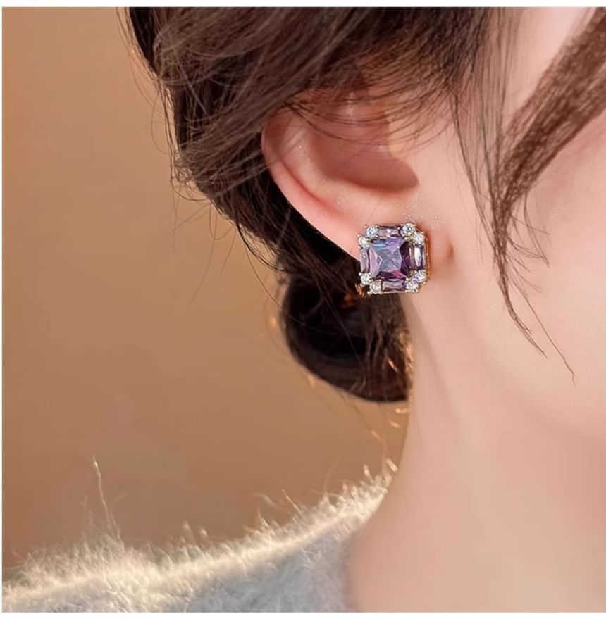 Gemstone Stud Earring Square