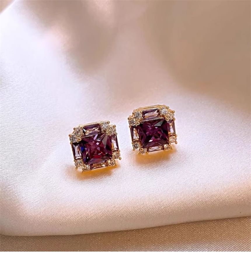 Gemstone Stud Earring Square