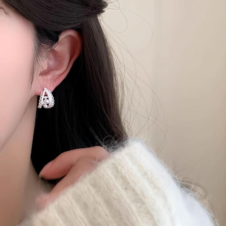 Faux Hoop Earring Pearl