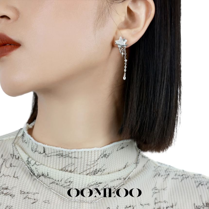 Star Dangle Earring