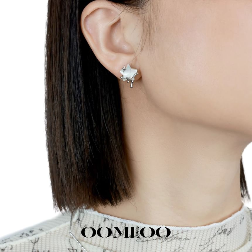 Star Dangle Earring