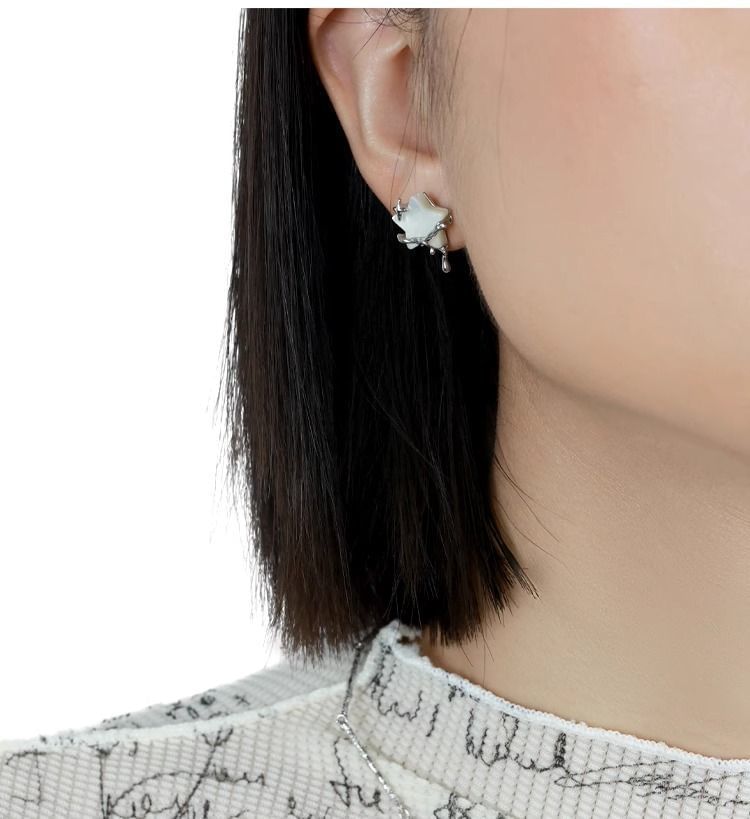Star Dangle Earring