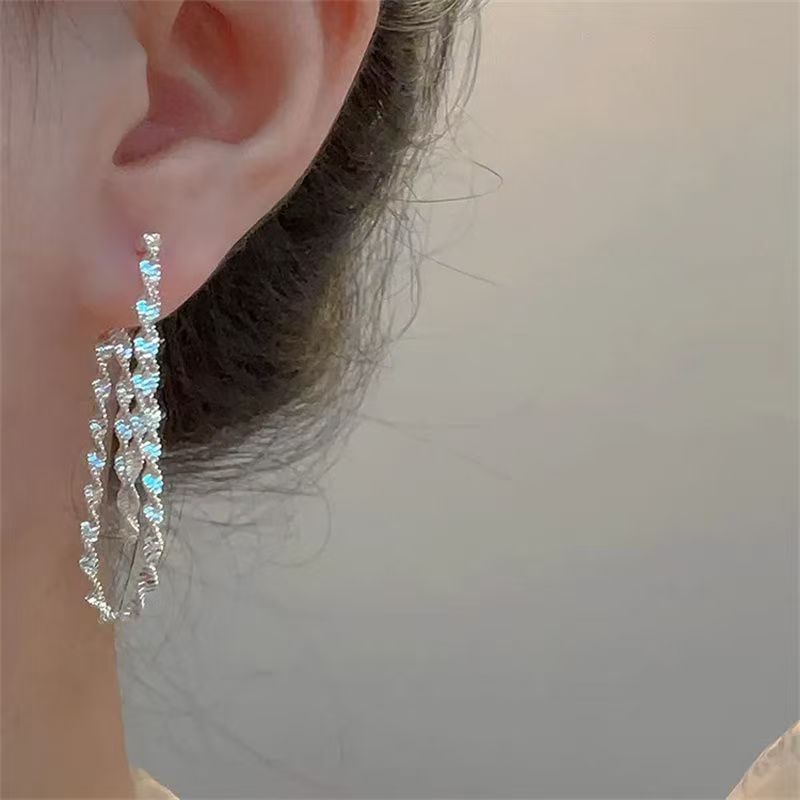 Layered Earring Helical Alloy Hoop