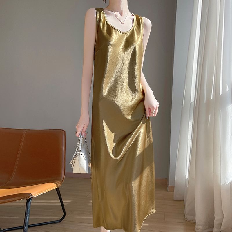 Sleeveless Crewneck Plain Maxi Dress