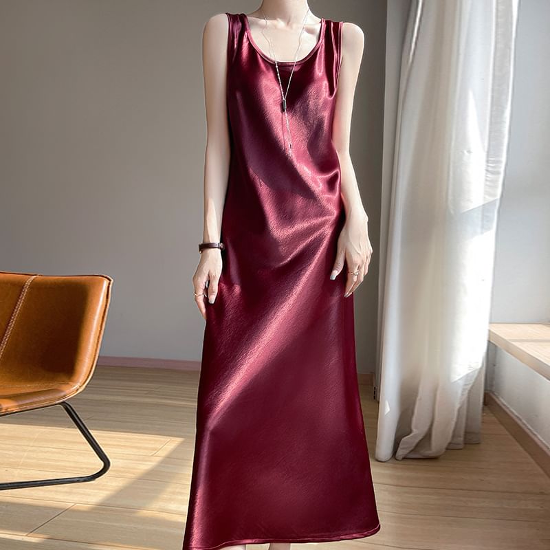 Sleeveless Crewneck Plain Maxi Dress