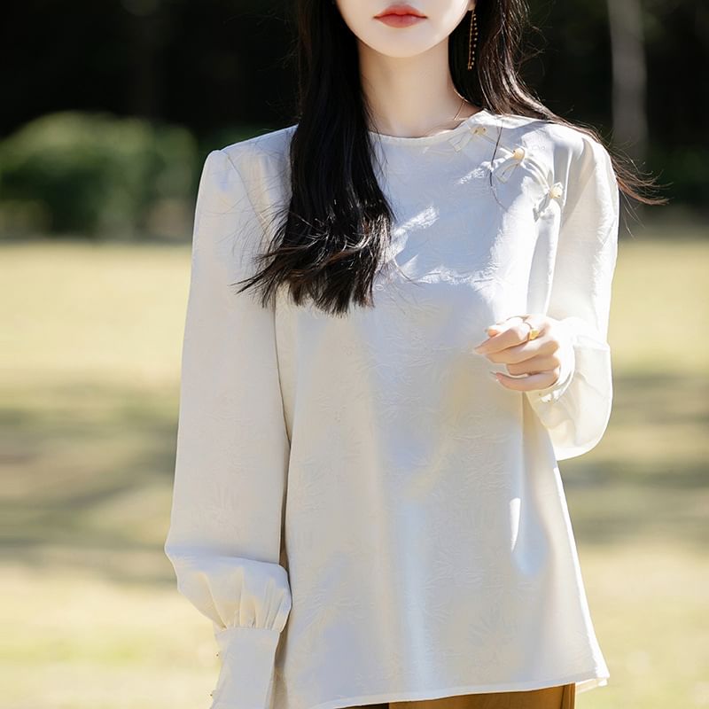 Puff-Sleeve Crewneck Frog Buttoned Blouse