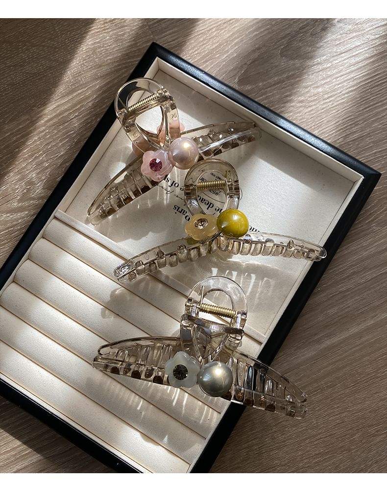 Acrylic Pearl Hair Claw Flower Faux