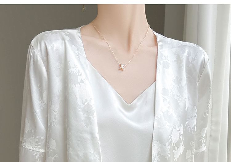 Elbow-Sleeve V-Neck Floral Jacquard One-Buttoned Satin Jacket