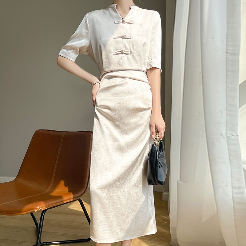 Elbow-Sleeve Stand Collar Plain Frog Buttoned Satin Midi Sheath Dress