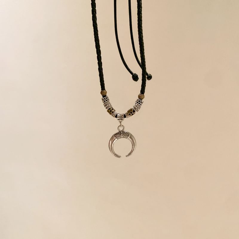 Pendant Crescent Moon Necklace