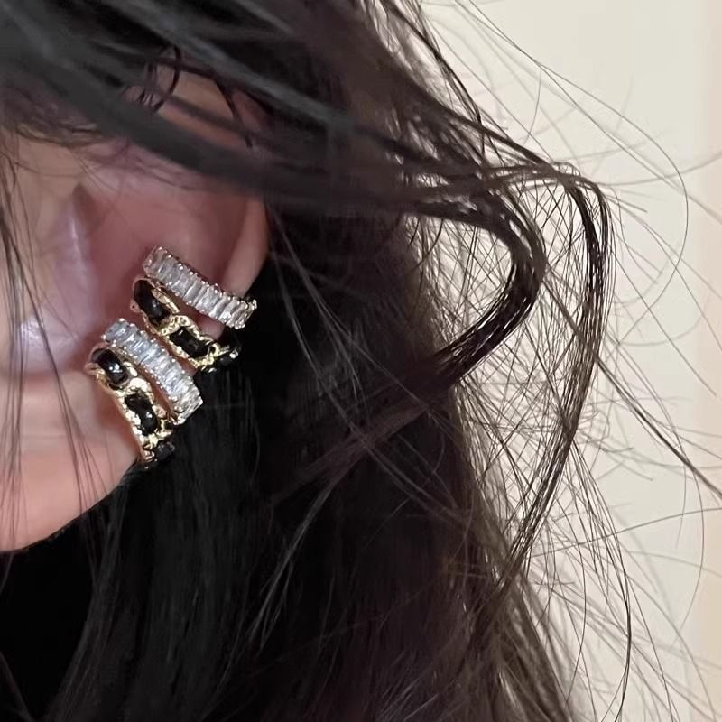 Ear Rhinestone Layered Cuff Alloy