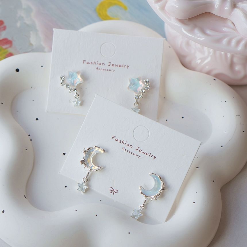 Drop / Crescent Earring Star