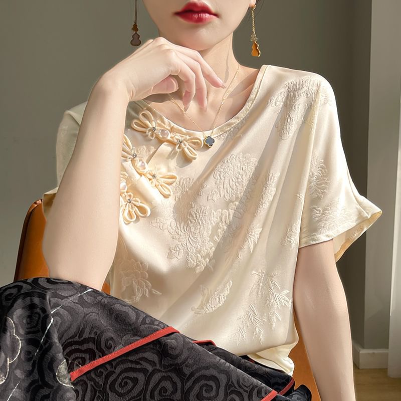 Short-Sleeve Round Neck Floral Embroidered Frog Buttoned Top