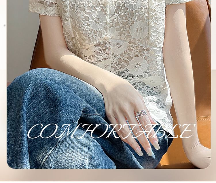 Short-Sleeve V-Neck Button-Up Lace Top