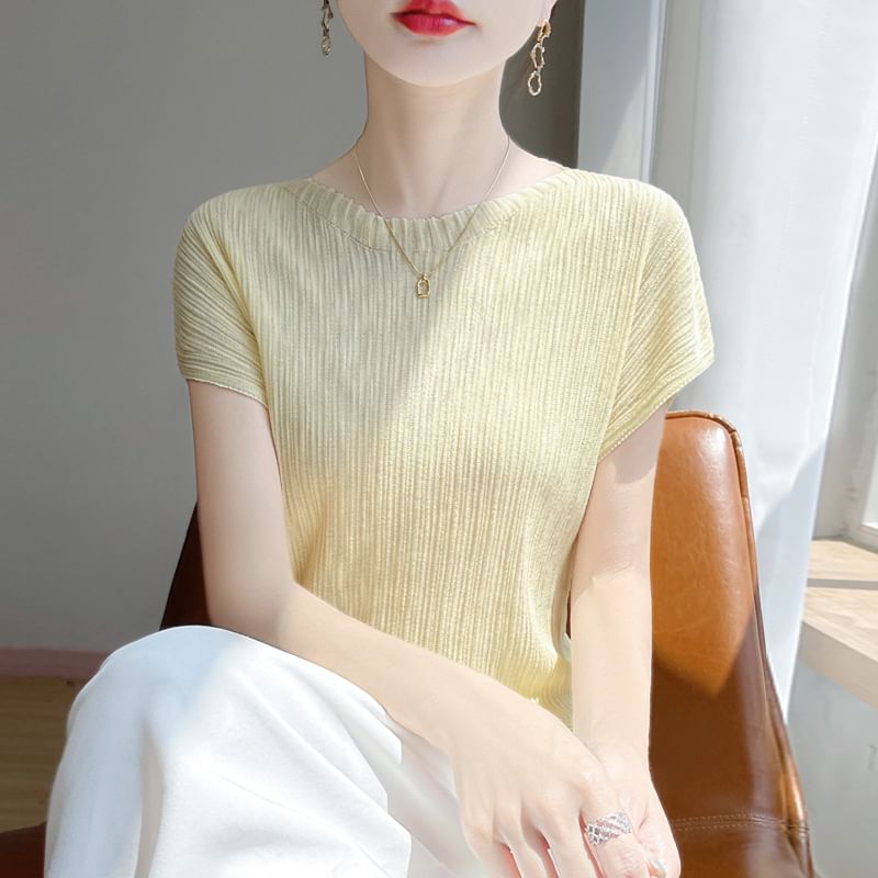 Short-Sleeve Round Neck Plain Ribbed T-Shirt