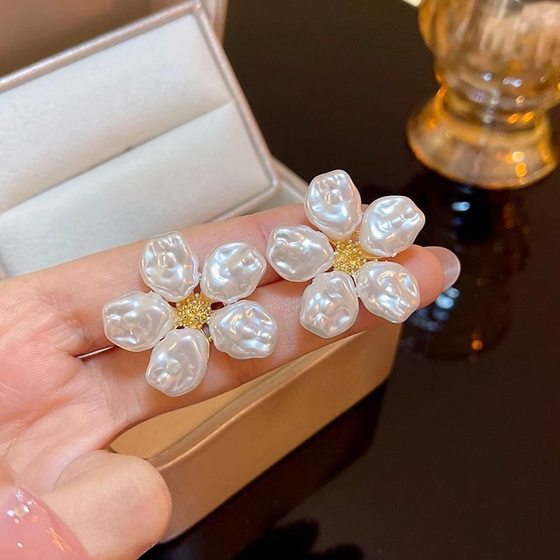 Statement Floral Alloy Earring Faux Pearl