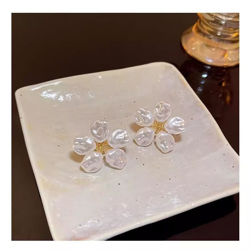 Statement Floral Alloy Earring Faux Pearl