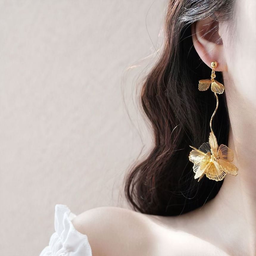 Butterfly Alloy Dangle Earring Petal