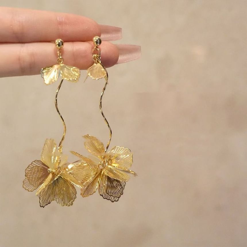 Butterfly Alloy Dangle Earring Petal