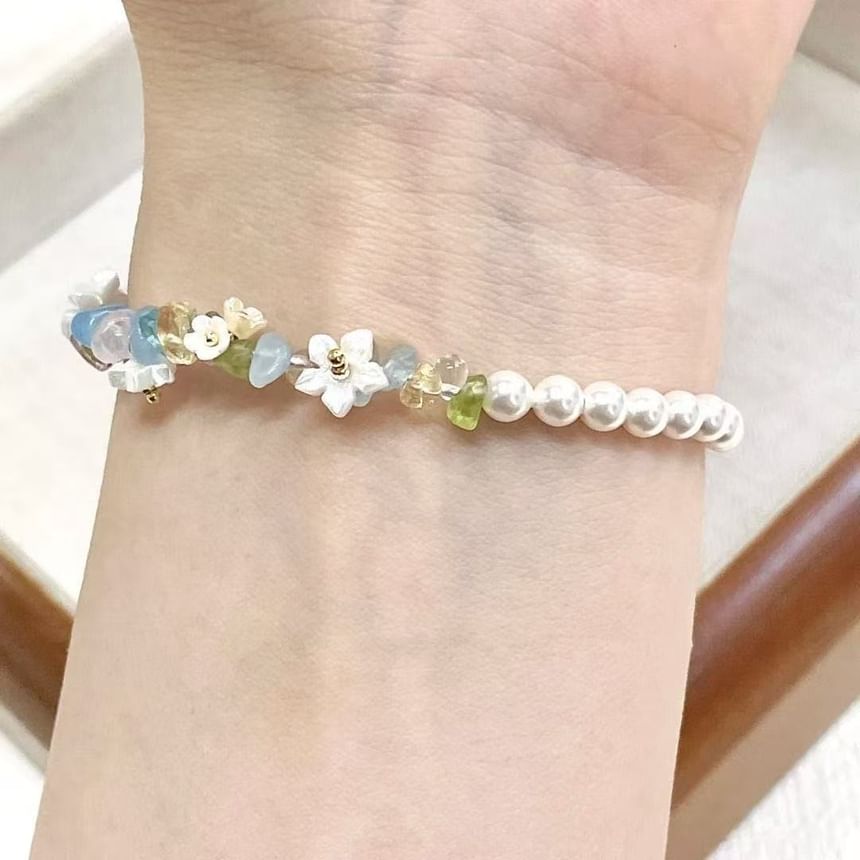 Faux Pearl Floral Bracelet Star