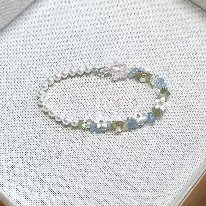 Faux Pearl Floral Bracelet Star