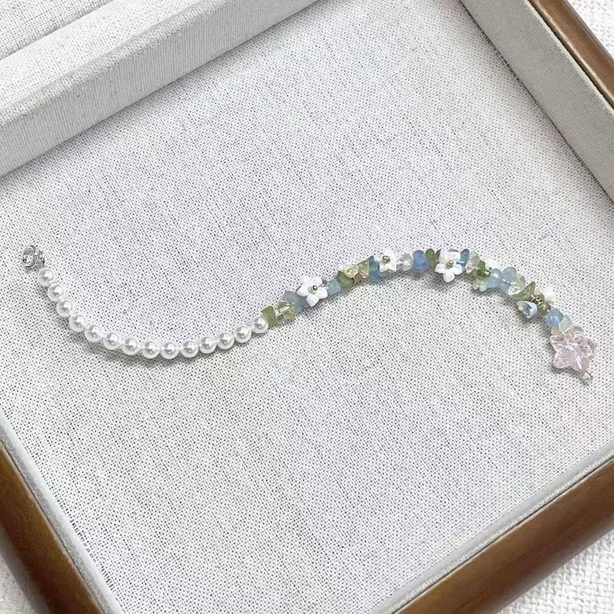 Faux Pearl Floral Bracelet Star