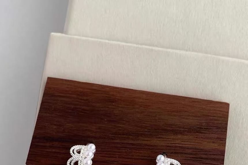 Lace Faux Huggie Pearl Earring Alloy