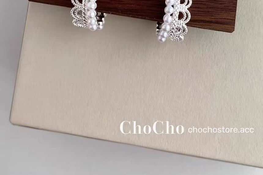 Lace Faux Huggie Pearl Earring Alloy