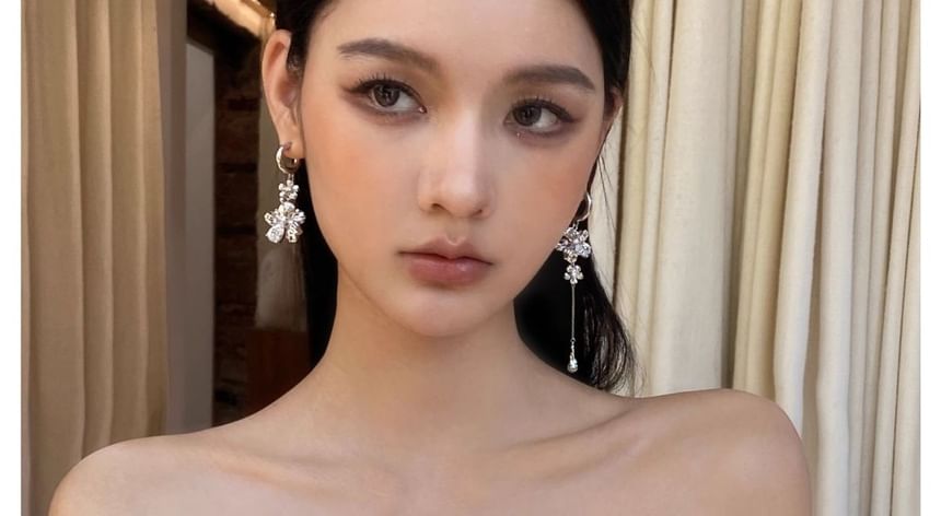 Dangle Asymmetrical Floral Alloy Earring