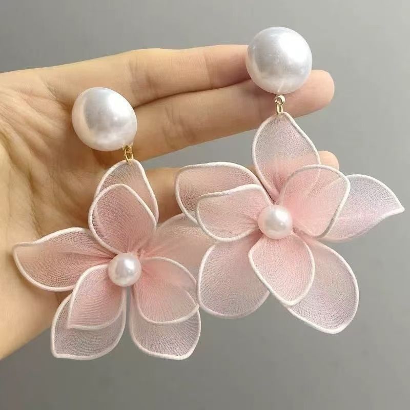 Statement Alloy Mesh Floral Earring Faux Pearl