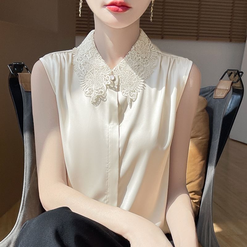 Sleeveless Lace Collar Plain Blouse