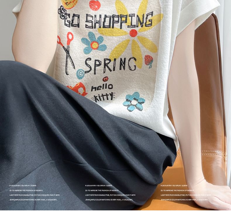 Short-Sleeve Round Neck Lettering Tee