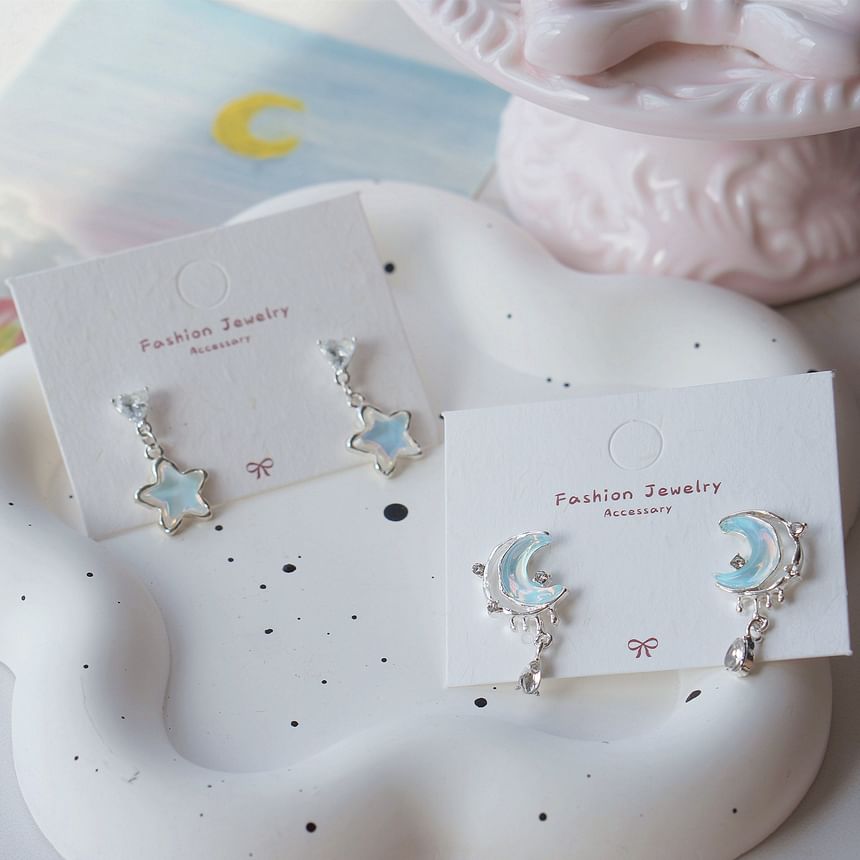 Asymmetrical Stud Earring