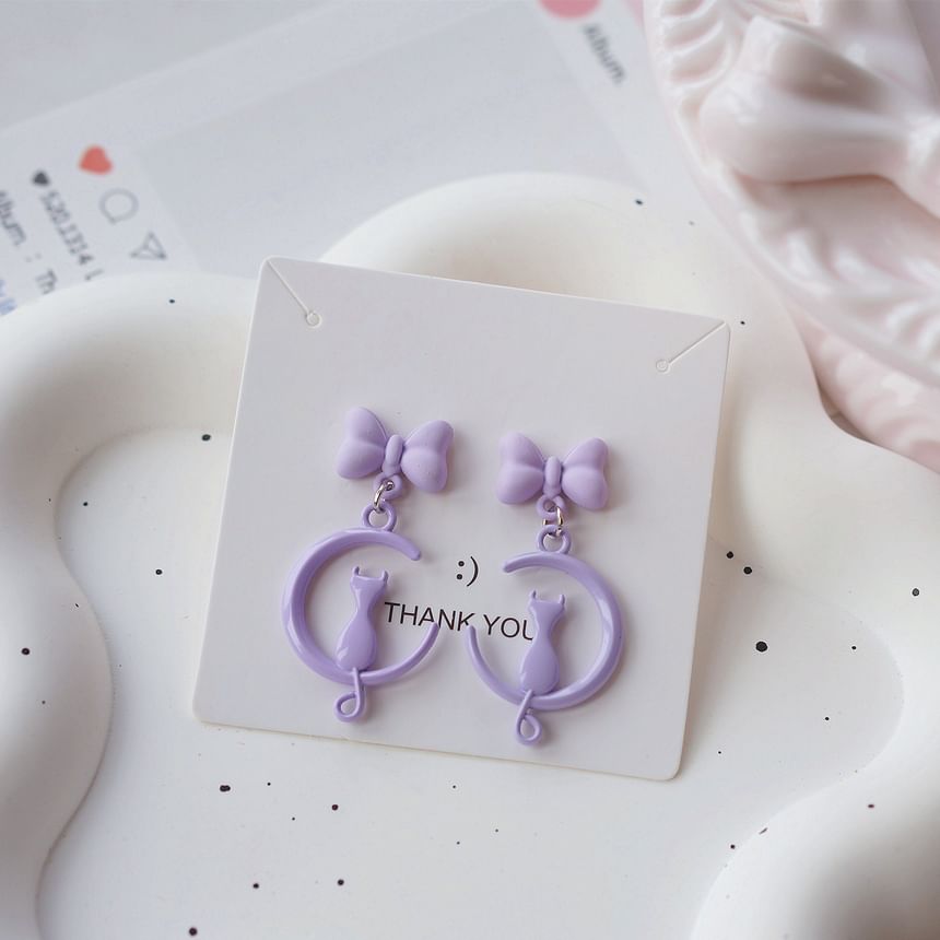 Dangle / Earring On Clip Cat Moon