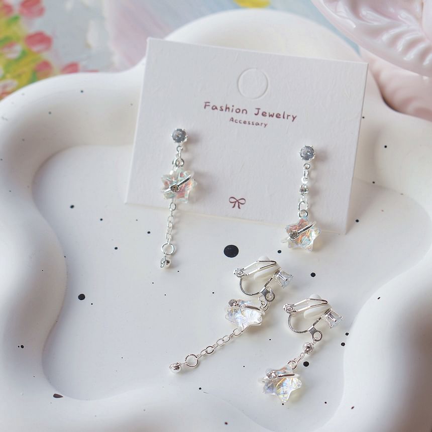 On / Clip Earring Asymmetrical Star Dangle