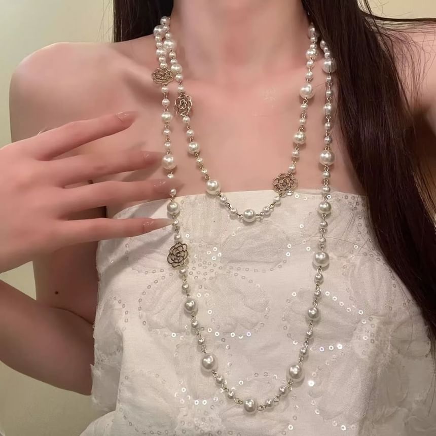 Floral Beaded Necklace