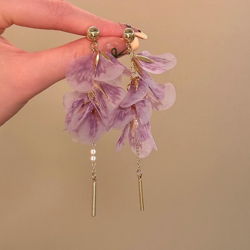 Petal Earring Threader